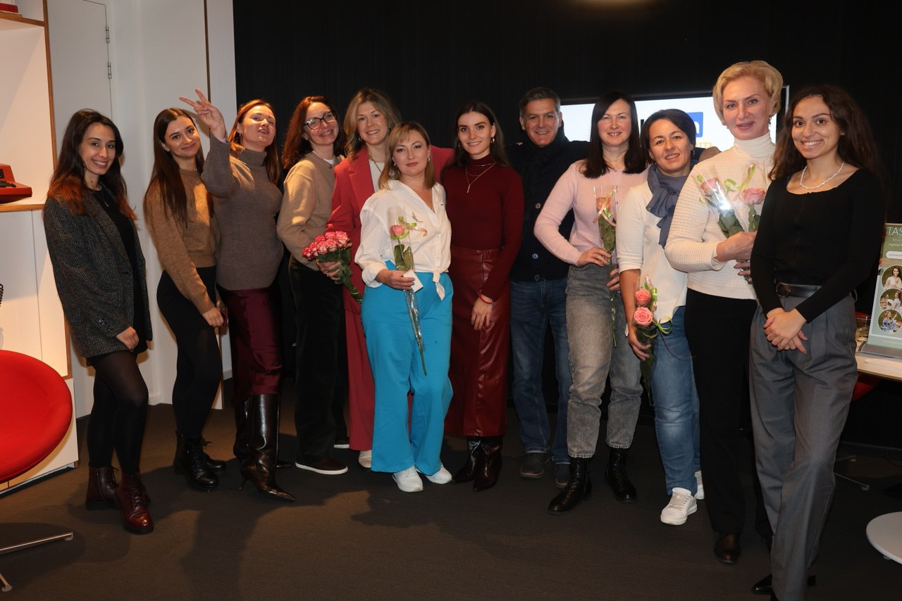 LinkedIn Without Fear: How to Create a Profile That Attracts Employers