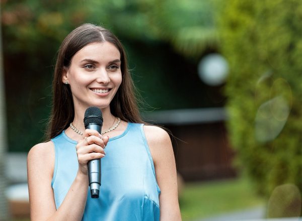 Host by Tasha - event moment